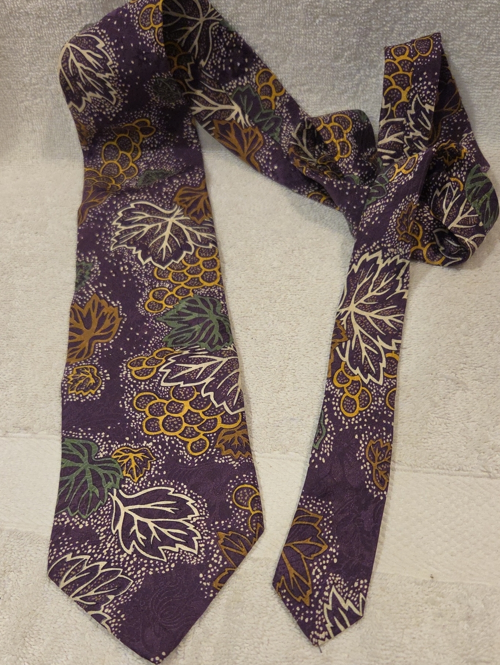 JONES NEW YORK SILK TIE